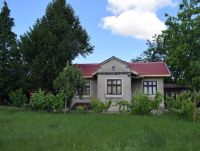 Detached House With Large Plot Of Land A