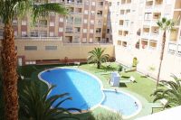 2 Bed Apartment Overlooking Pool