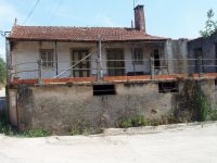 House For Renovation In Via Vai