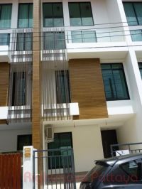4 Bedroom House For Sale In East Pattaya - The Win