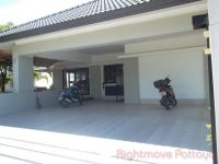 3 Bedroom House For Sale In East Pattaya - Areeya Village